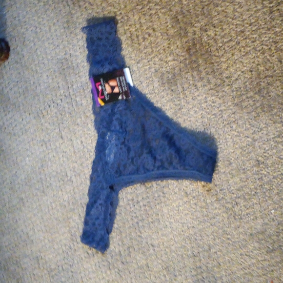 Maidenform Other - Navy blue thong 💙